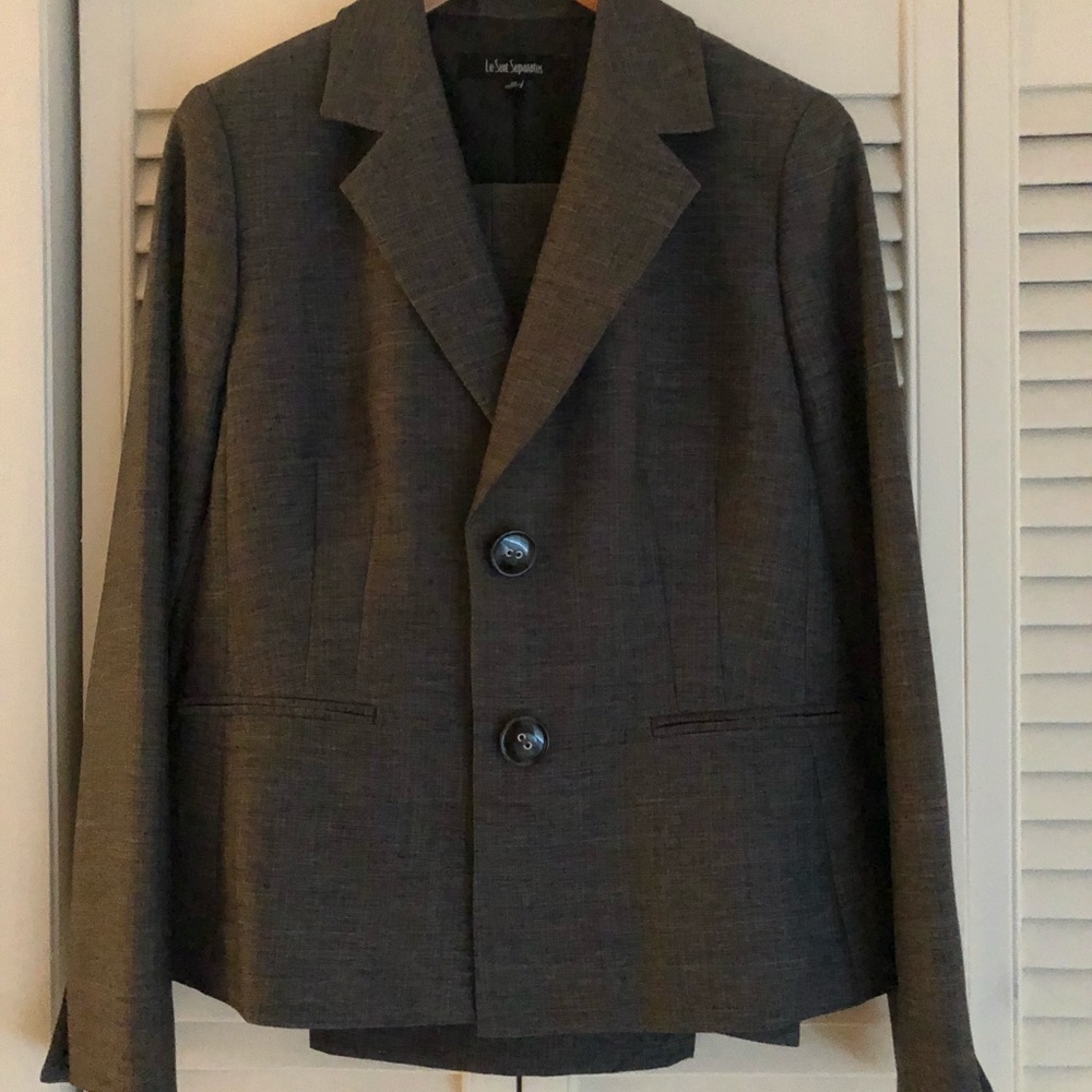 Le Suit Ladies Pantsuit